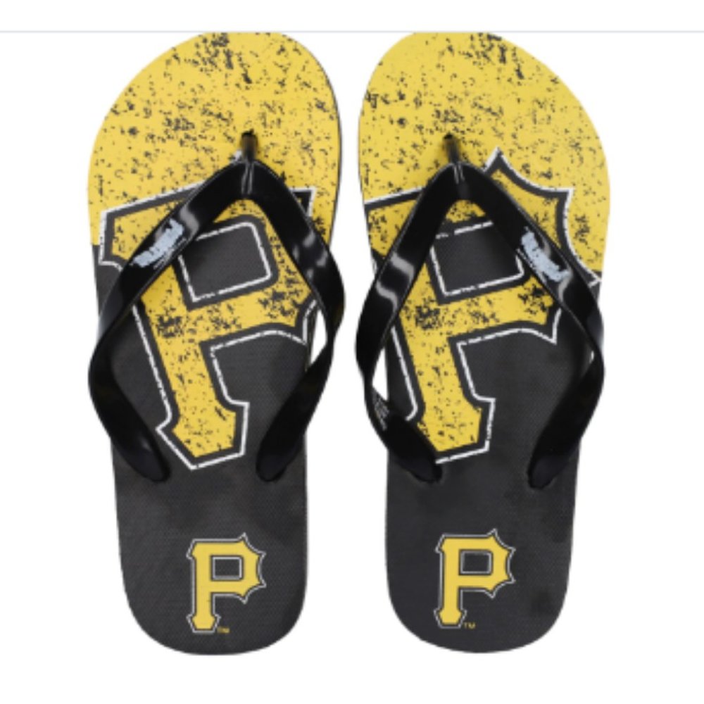 Pittsburgh Pirates FOCO Big Logo Flip-Flops